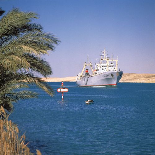 Suez canal -10