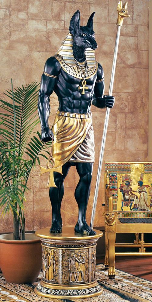 Statue 2